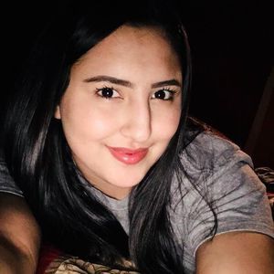 Meet your Posher, Aisha